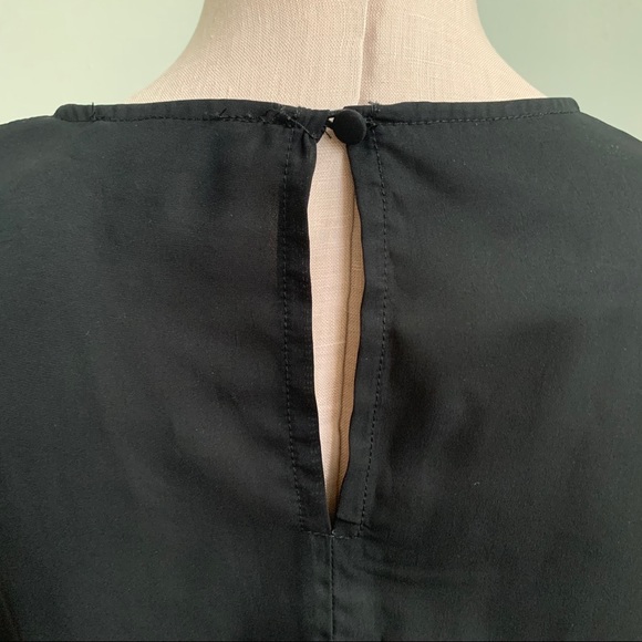 Lea & Viola Puffer-Sleeve Smocked Top - Picture 7 of 8